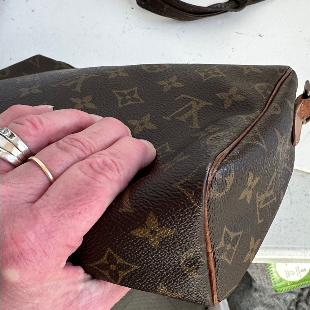 Louis Vuitton Monogram Crossbody Date Code MI 871… - image 11